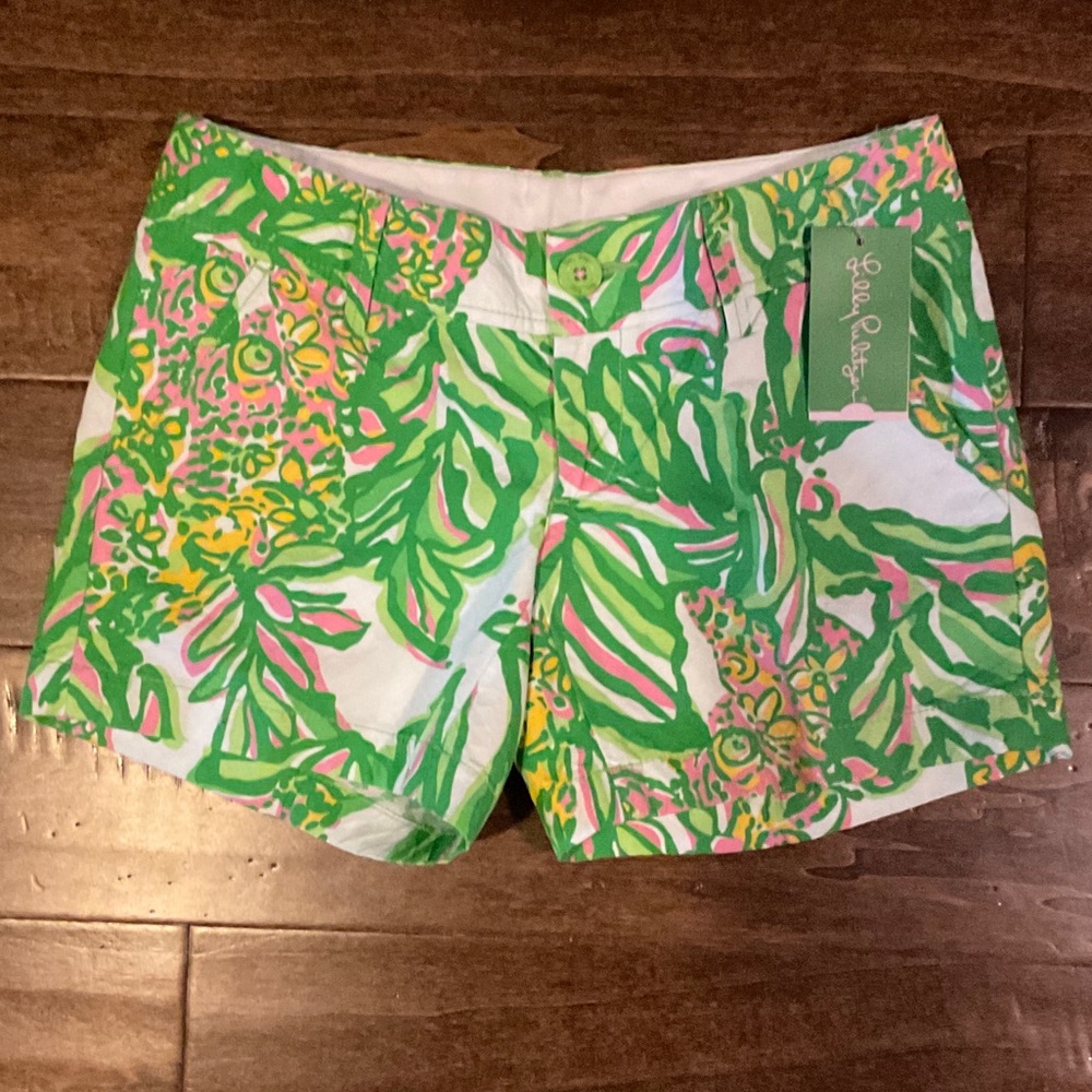 Lilly Pulitzer Women's Tropical Print Shorts, NWT, size 00